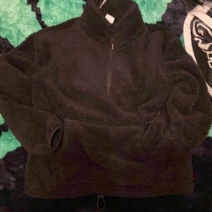 A black medium pullover jacket from no boundaries
